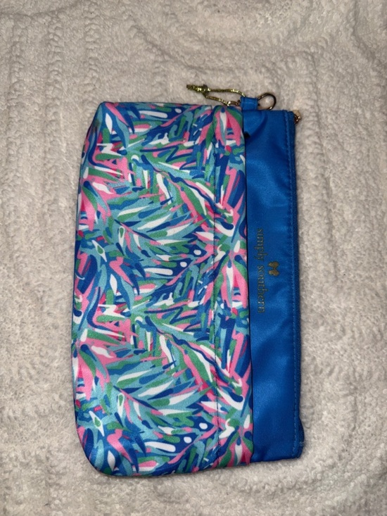 Simply Southern Handbags - Simply Southern Blue Multi Tropical Print Wristlet Clutch